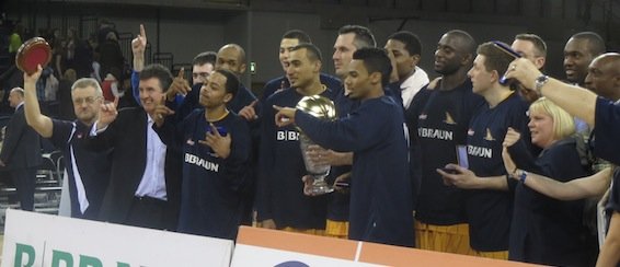 sharks-trophy-2013.jpg